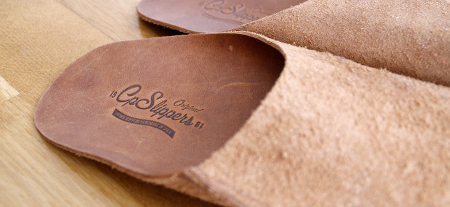 Best Men’s Slippers 2026 — Leather Comfort, Style & Health Guide